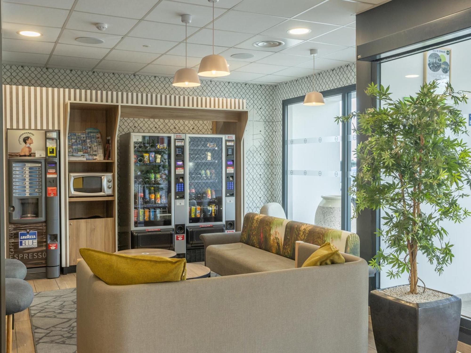 B&B Hotel Fort-De-France Dış mekan fotoğraf